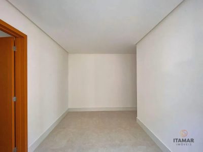 Apartamento, 4 quartos, 190 m² - Foto 2
