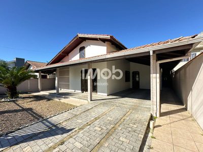 Casa, 5 quartos, 260 m² - Foto 2