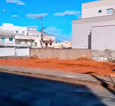 Terreno, 366 m² - Foto 2