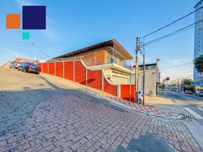 Casa, 3 quartos, 440 m² - Foto 1