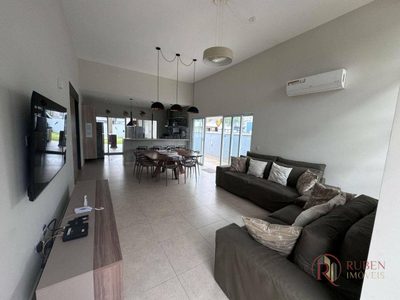 Sobrado, 4 quartos, 206 m² - Foto 2
