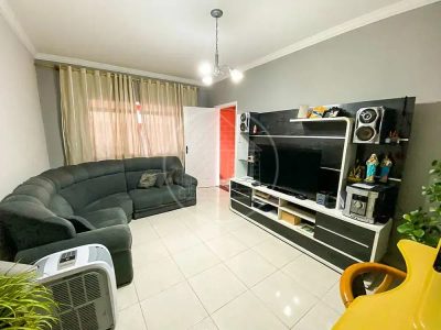 Casa, 2 quartos, 180 m² - Foto 1