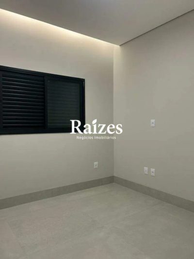 Casa, 3 quartos, 164 m² - Foto 1