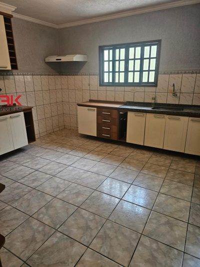 Casa, 5 quartos, 180 m² - Foto 4