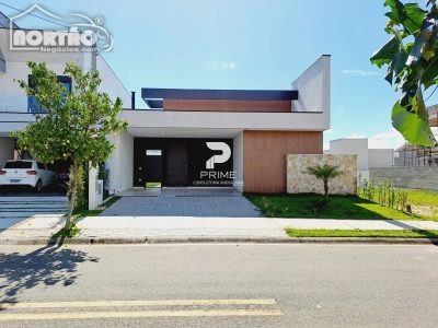 Casa, 4 quartos, 143 m² - Foto 1