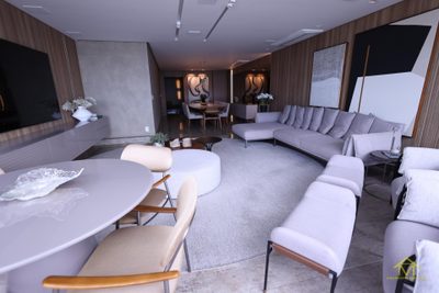 Apartamento, 3 quartos, 240 m² - Foto 1
