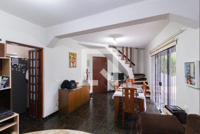 Casa, 4 quartos, 141 m² - Foto 1