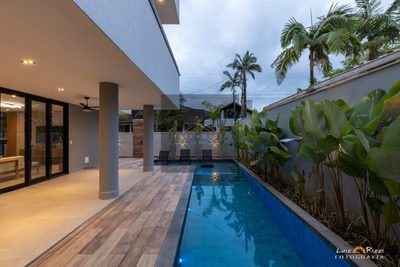 Casa, 5 quartos, 375 m² - Foto 1