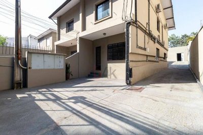 Casa, 3 quartos, 208 m² - Foto 1