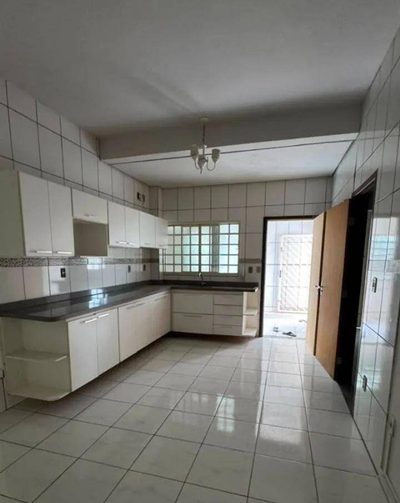 Casa, 3 quartos, 200 m² - Foto 4