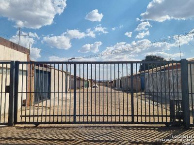 Casa, 2 quartos, 150 m² - Foto 1