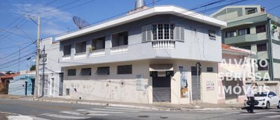 Casa, 4 quartos, 380 m² - Foto 1