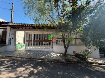 Casa, 4 quartos, 440 m² - Foto 1