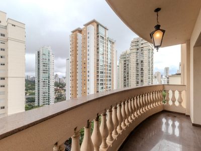 Apartamento, 5 quartos, 210 m² - Foto 1