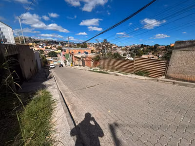 Casa, 3 quartos, 180 m² - Foto 1