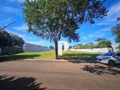 Loteamento e Condomínio, 1500 m² - Foto 1