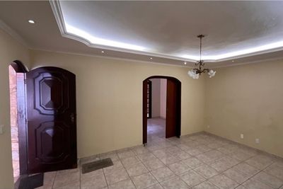 Casa, 4 quartos, 230 m² - Foto 3