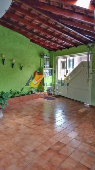 Casa, 3 quartos, 168 m² - Foto 2