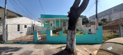 Casa, 4 quartos, 328 m² - Foto 1