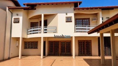 Casa, 4 quartos, 338 m² - Foto 1