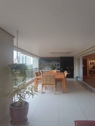 Apartamento, 3 quartos, 138 m² - Foto 1