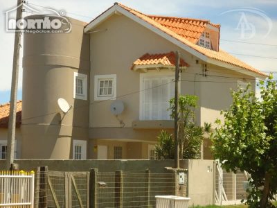 Casa, 3 quartos, 215 m² - Foto 1
