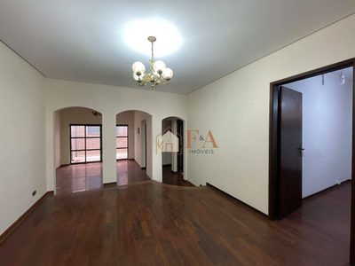 Casa, 4 quartos, 302 m² - Foto 1