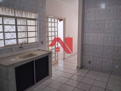Casa, 1 quarto, 50 m² - Foto 1