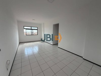 Apartamento, 3 quartos, 70 m² - Foto 2