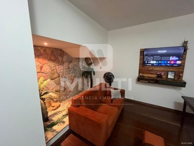 Casa, 4 quartos, 300 m² - Foto 1