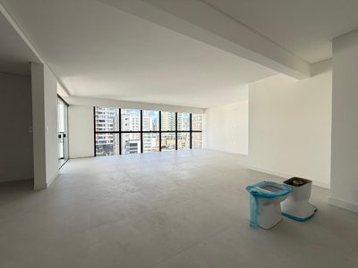 Apartamento, 3 quartos, 140 m² - Foto 3