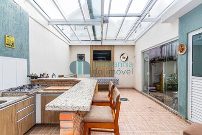 Sobrado, 4 quartos, 213 m² - Foto 1