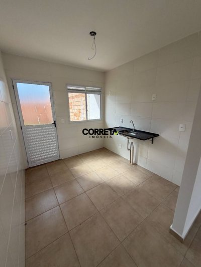 Casa, 2 quartos, 43 m² - Foto 4