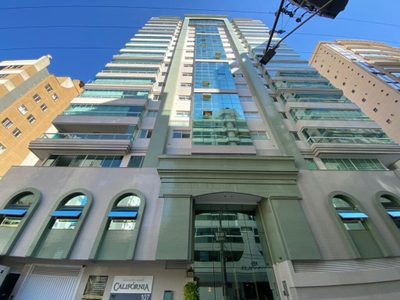 Apartamento, 3 quartos, 1872 m² - Foto 1