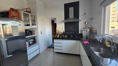 Apartamento, 3 quartos, 130 m² - Foto 1