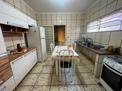 Casa, 4 quartos, 228 m² - Foto 4