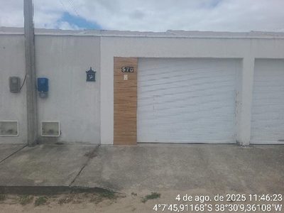 Casa, 2 quartos, 639 m² - Foto 1