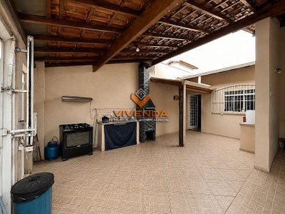 Casa, 3 quartos, 230 m² - Foto 3