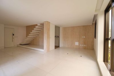 Cobertura, 3 quartos, 214 m² - Foto 2