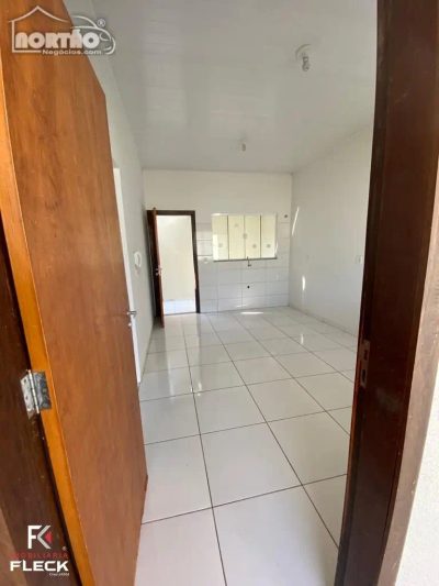 Casa, 3 quartos - Foto 2
