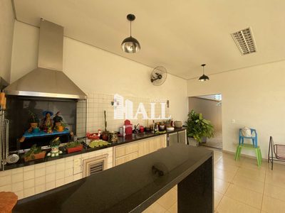 Casa, 3 quartos, 248 m² - Foto 1