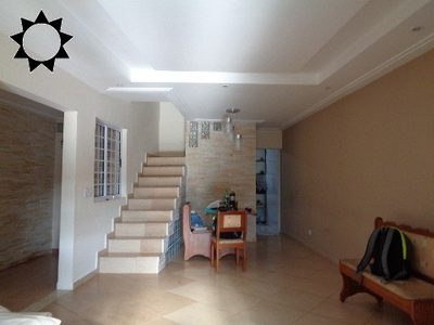 Casa, 3 quartos, 209 m² - Foto 2