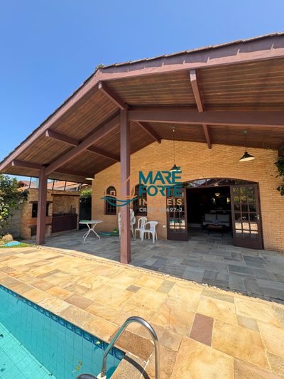 Casa, 6 quartos, 300 m² - Foto 1