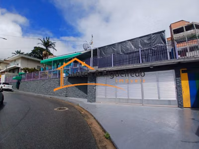 Casa, 6 quartos, 471 m² - Foto 1