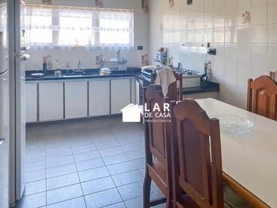 Sobrado, 2 quartos, 385 m² - Foto 4