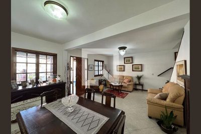 Casa, 4 quartos, 182 m² - Foto 1