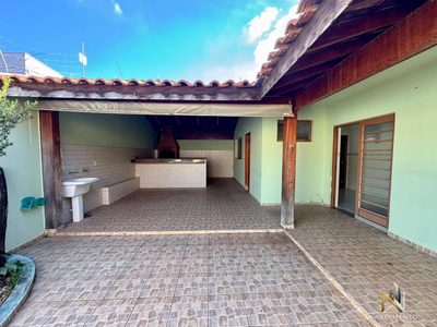 Casa, 4 quartos, 250 m² - Foto 1