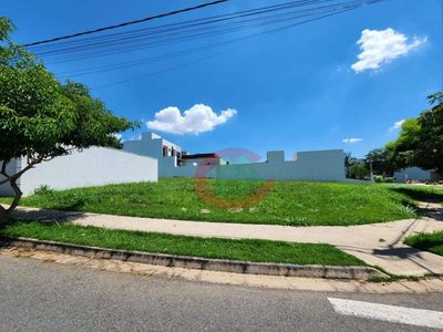 Loteamento e Condomínio, 447 m² - Foto 1
