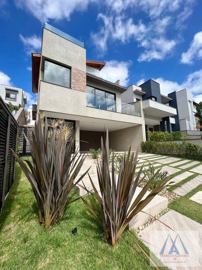 Casa, 3 quartos, 244 m² - Foto 4