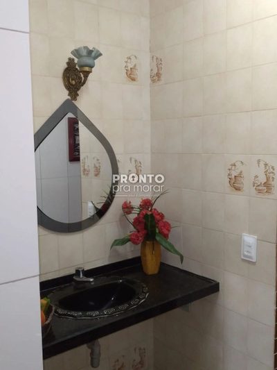 Casa, 3 quartos, 309 m² - Foto 1